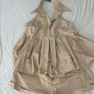 SHEIN Tan Sleeveless Pleated Polo Blouse